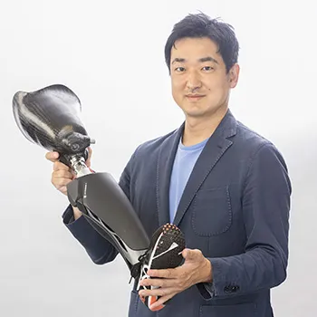 競技用義足をつうじて、走ることの民主化をめざす(前篇)の画像